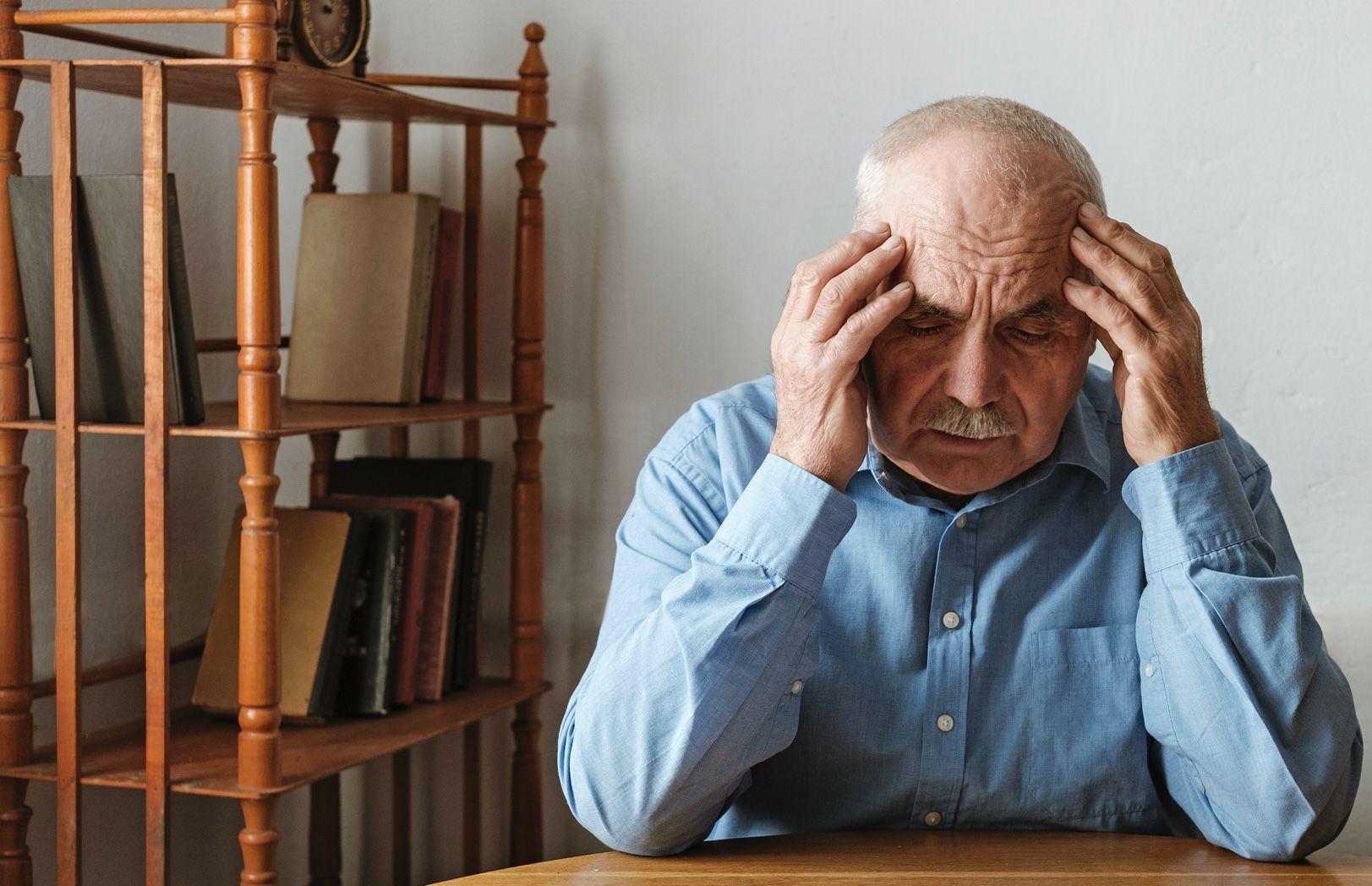 confused-elderly-person